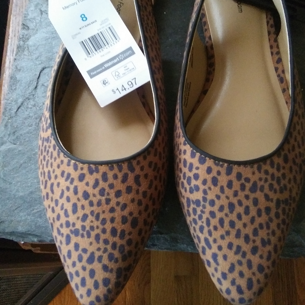 Time and Tru lepord print pointed toe flats